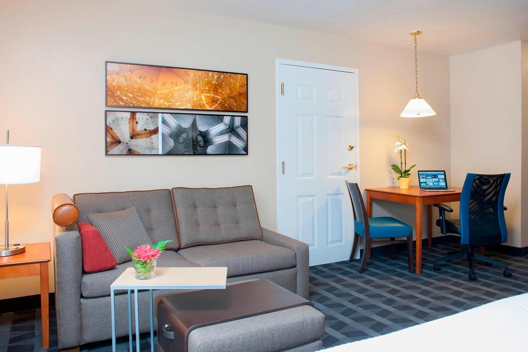 Towneplace Suites By Marriott Indianapolis - Keystone Exteriör bild